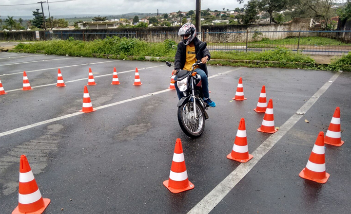 direção defensiva