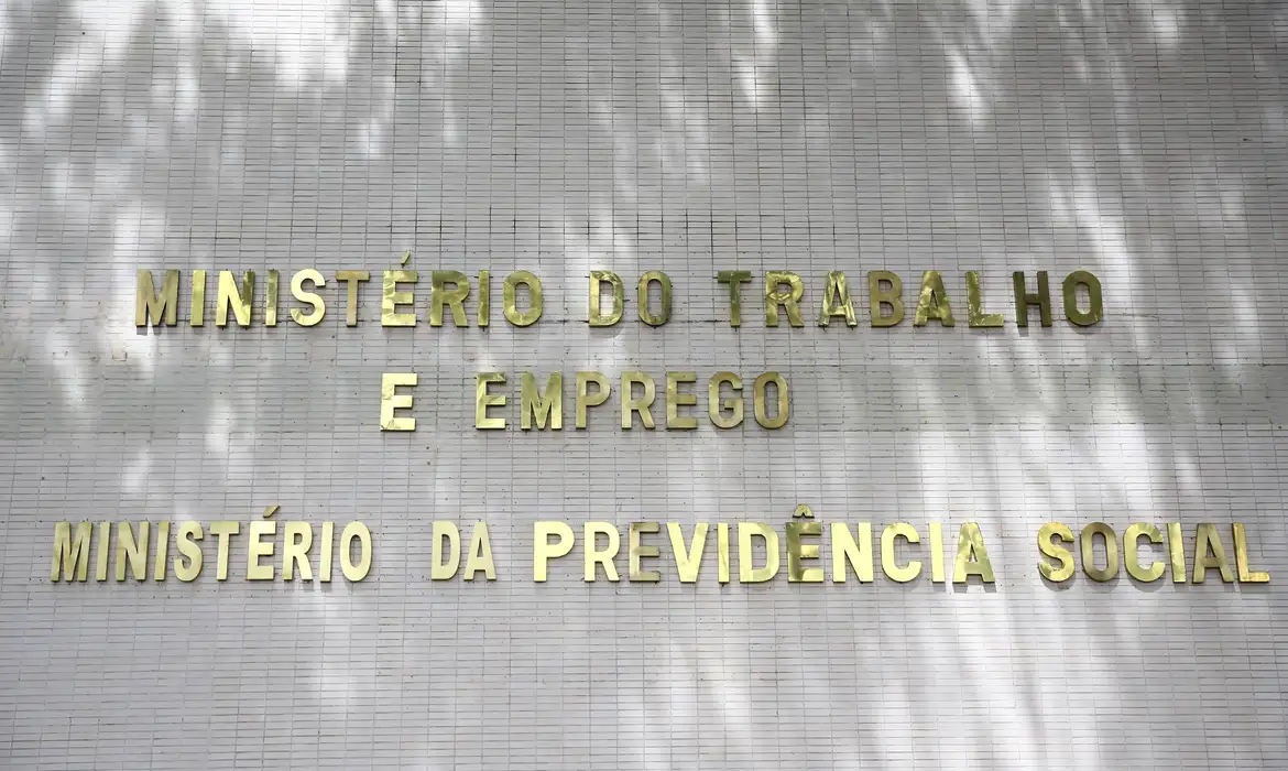 mt1